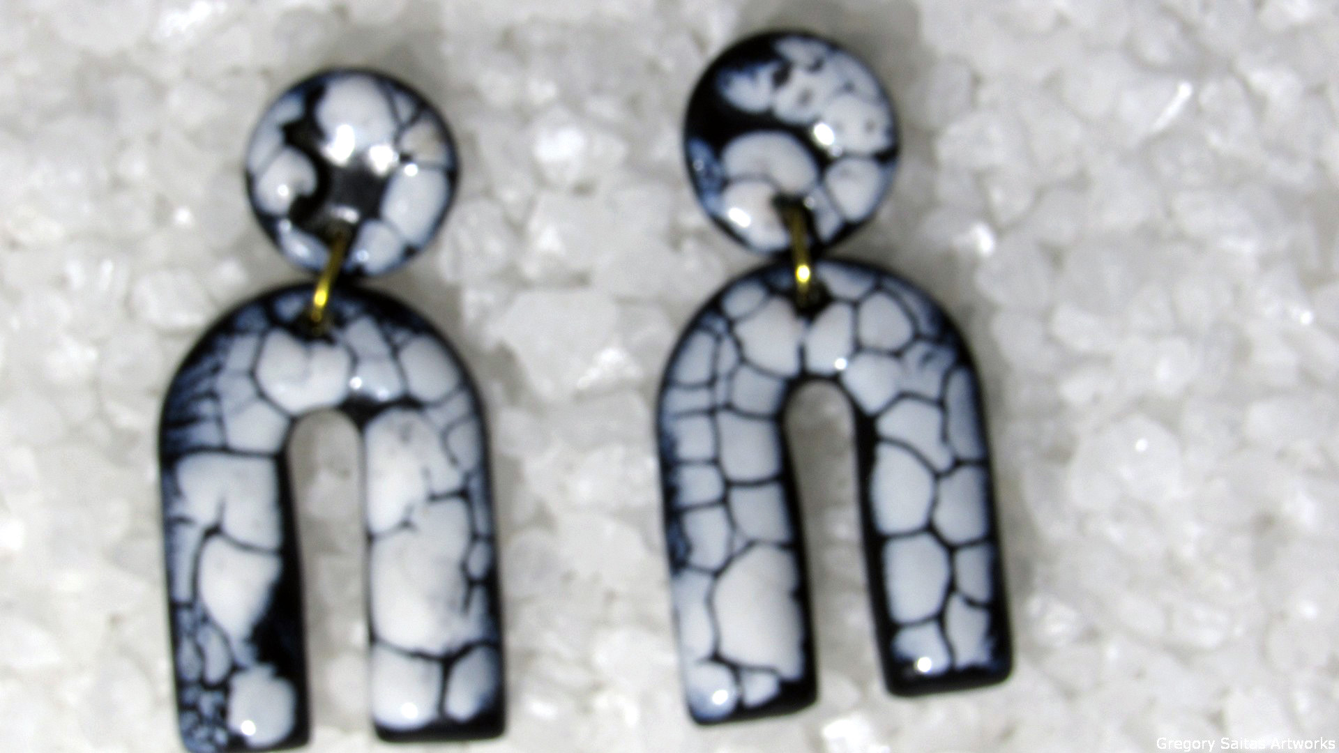 Mosaic series earings with two elements