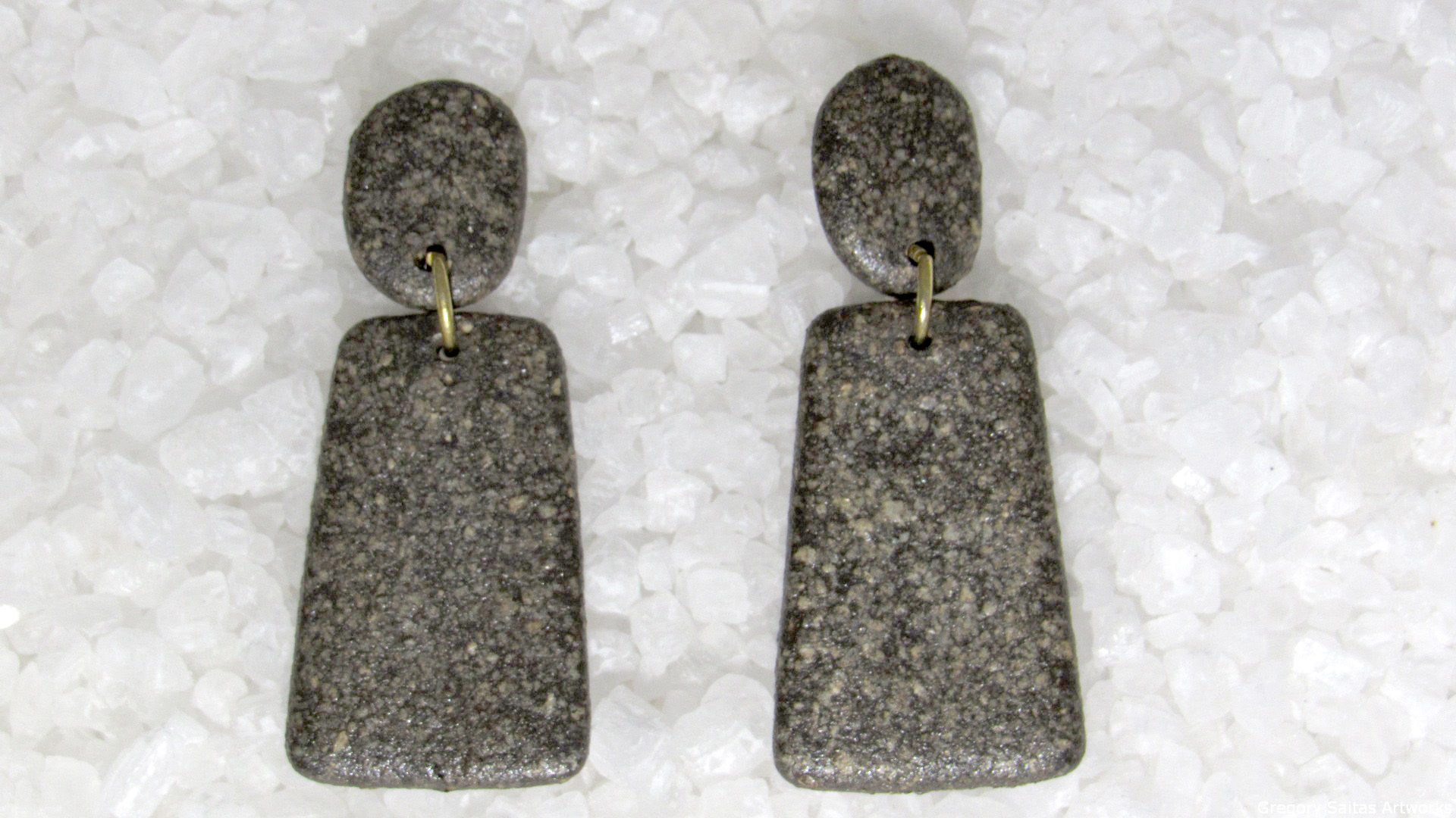 Sparkling Basalt earings [BA001]